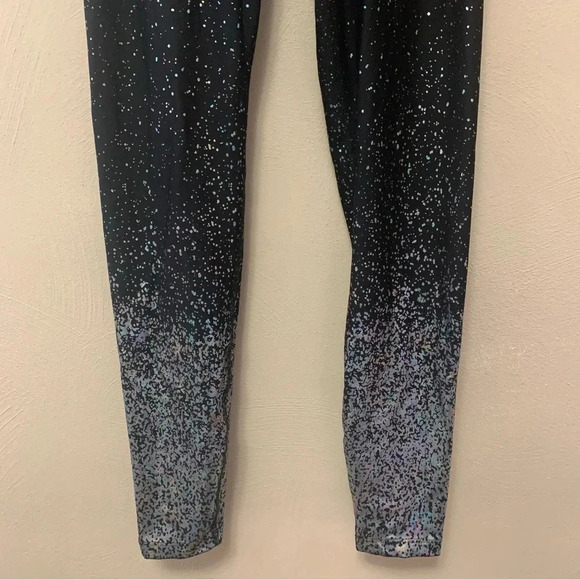 Beyond Yoga High Waisted Alloy Ombre Midi Legging Black Iridescent Speckle Large - Picture 4 of 15